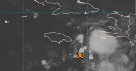 Onda tropical al sur de Cuba tiene alta probabilidad de convertirse en una depresión