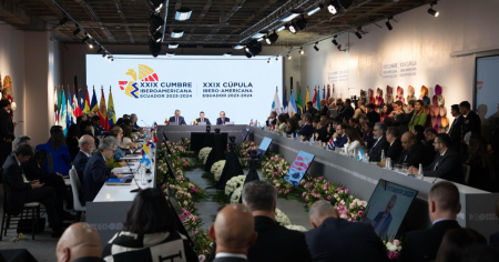 Cuba y Argentina protagonizan tenso cruce de palabras durante la Cumbre Iberoamericana en Ecuador