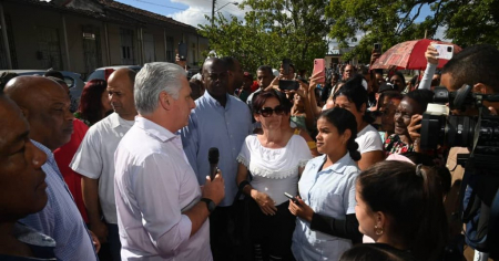 "Cuba saldrá adelante", promete Díaz-Canel durante visita a Cienfuegos