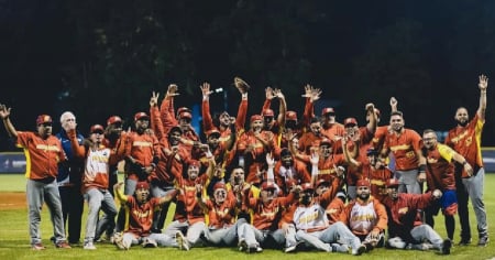 Ocho cubanos en preselección de España para clasificatorio del VI Clásico Mundial de Béisbol