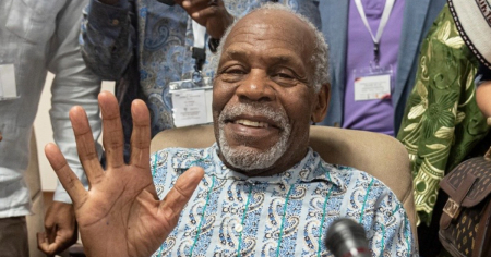 Actor estadounidense Danny Glover en Cuba: "Hay muchas lecciones que aprender aquí" 