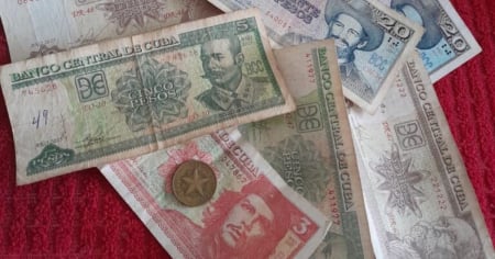 Negocios cubanos rechazan billetes pequeños mientras la población enfrenta dificultades para pagar