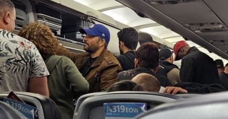 Captan a Luis Silva en vuelo a Estados Unidos e internautas se preguntan: ¿Se quedará?