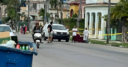 Vecinos lamentan muerte de cubano encontrado asesinado en un butacón en calle de La Habana