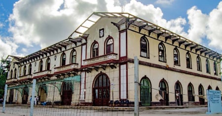 De 3,4 a más de 100 millones de pesos: sobrecosto y demoras en reparación de Terminal de Ferrocarriles de Morón