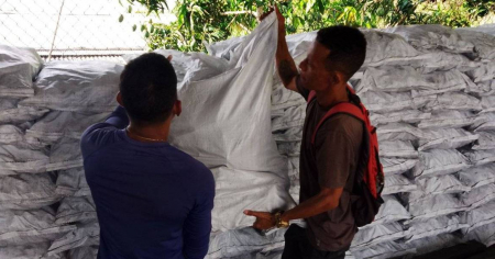 Exportan carbón desde Cuba mientras escasea y se encarece para el pueblo