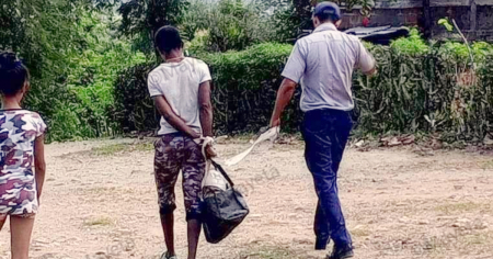 Vecinos capturan y amarran a un ladrón en El Cobre, Santiago de Cuba