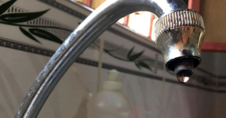 Florida blinda su agua y sus cielos: DeSantis veta la fluoración y la geoingeniería