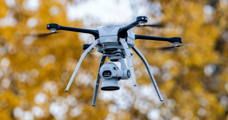 Nueva ley en Florida restringe uso de drones sobre cárceles, aeropuertos y zonas militares