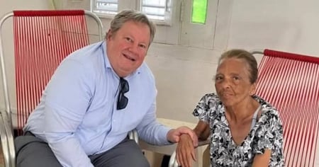 Régimen cubano intensifica ataques contra jefe de la Embajada de EE.UU. en La Habana