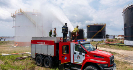 Peligro de incendio por derrame de combustible en antigua termoeléctrica de Matanzas