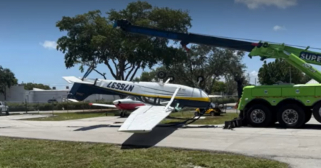 Herido de gravedad trabajador que intentaba virar una avioneta volcada tras tormenta en Florida