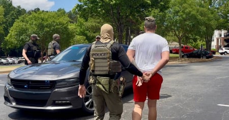 ICE detiene a cubanos en operativo contra red de explotación sexual en Florida