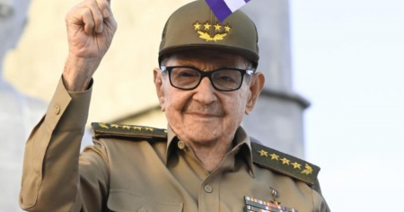 Raúl Castro cumple 94 años en medio del colapso económico cubano