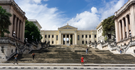 Más estudiantes universitarios se suman a la huelga por tarifazo de ETECSA