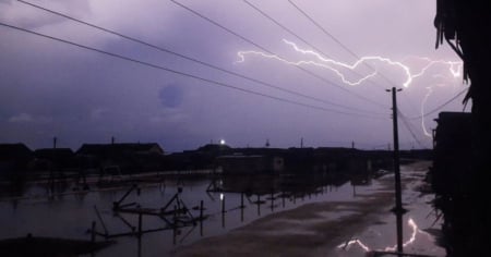 Meteorólogo alerta: Rayos matan más que huracanes en Cuba