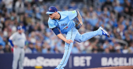 Imparable desde el bullpen: Yariel Rodríguez salva su primer juego en MLB