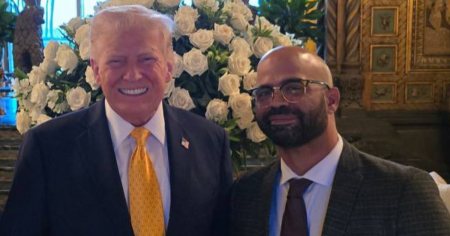 Cubanoamericano Enrique Tarrio lanza app que convierte la caza de inmigrantes en negocio