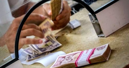 Salario medio en Cuba apenas equivale a 17 dólares mensuales, según datos oficiales