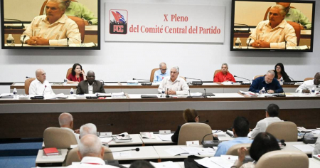 En medio de la crisis económica, el Partido Comunista de Cuba convoca a su 9no Congreso