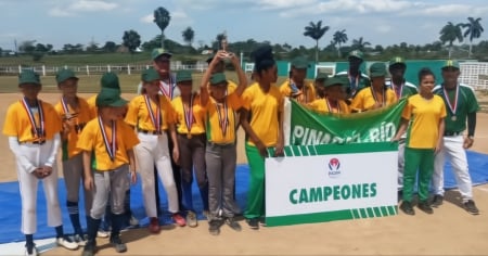 Estados Unidos niega visas a entrenadores de un equipo infantil de sóftbol cubano