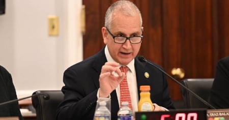 Díaz-Balart advierte que los represores del régimen cubano no tienen cabida en Estados Unidos