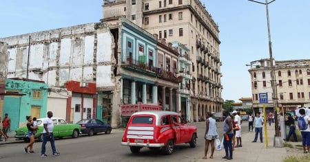 Habaneros reaccionan tras el apagón que afecta a casi toda la provincia