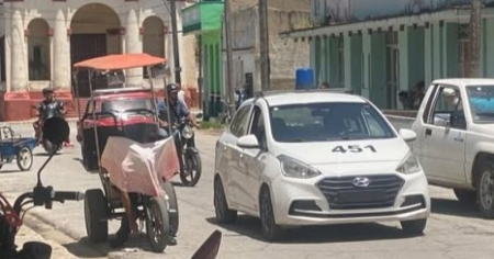Cadáver de hombre que murió en su bicitaxi permaneció varias horas en plena calle