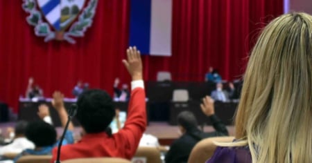 Régimen cubano elimina, sin consulta previa, el límite de edad para acceder al cargo de Presidente de la República