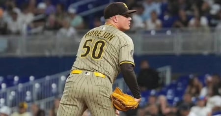 Adrián Morejón hace historia en MLB: relevista cubano con más victorias antes de agosto
