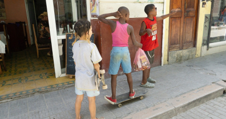 Régimen cubano aprueba nuevo Código de la Niñez en medio de una profunda crisis social