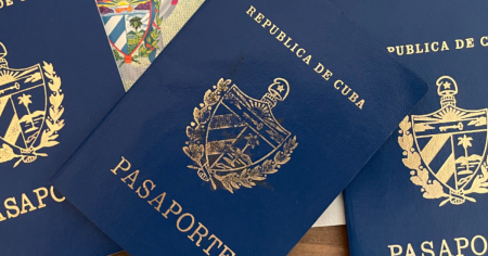 Ranking global mantiene al pasaporte cubano entre los peores del mundo