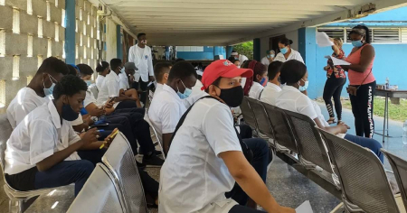 “Sobrevivimos con pan y agua”: estudiantes de Ghana denuncian crisis en Cuba