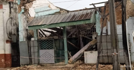 Derrumbe parcial en mercado El Domingón de Güines: Siete personas quedaron atrapadas