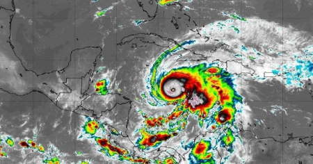 Vecinos del poblado de Sigua al sur de Santiago de Cuba sin alimentos ni leche para los niños: "El gobierno ni da la cara"