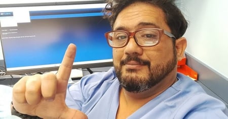Médico exiliado se ofrece a ir a Cuba a atender a víctimas del huracán Melissa