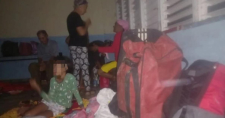 "Ni leche ni colchones": Indignación por el trato a los evacuados de Río Cauto