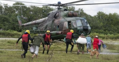 Prensa oficialista en medio de críticas por el perro abandonado durante evacuación: “La prioridad es salvar personas”