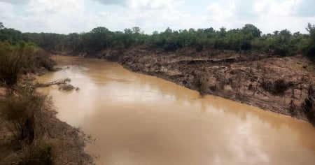 El Río Cauto regresa a su nivel habitual tras las devastadoras inundaciones