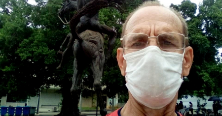 Profesor Pedro Albert se dirige al Ministerio de Justicia para pedir la liberación del preso político Yosvany Rosell