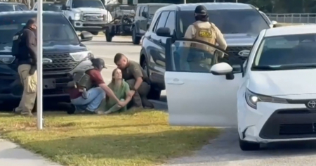“No se identificaron y me tiraron al suelo”: Revelan video de detención de ciudadana estadounidense por agentes de ICE en cayos de Florida