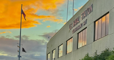 Jueza federal frena plan de Administración Trump para detener inmigrantes en Guantánamo