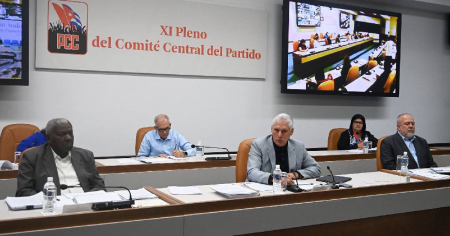 Díaz-Canel habla de “victorias” diarias; cubanos le recuerdan el hambre, oscuridad y abandono del pueblo frente a los privilegios de la élite