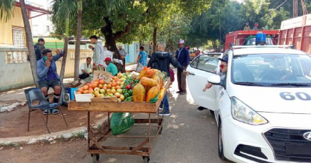 Operativo policial en el Vedado termina con decomiso de carretillas y alimentos
