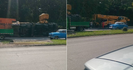 Se vuelca una grúa en La Habana mientras maniobraba con un contenedor