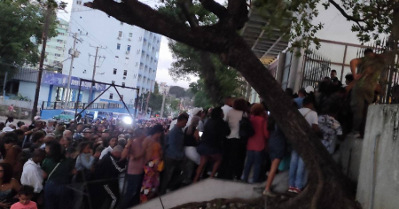 Caos y decepción en La Habana durante la proyección final de Regreso al Corazón
