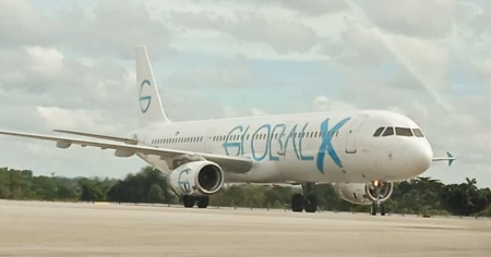 EE.UU. deporta a 128 cubanos en nuevo vuelo hacia La Habana