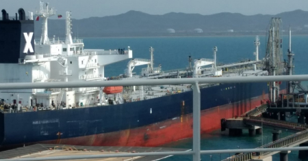 Dos superpetroleros chinos dan marcha atrás y cancelan su viaje a Venezuela para cargar crudo