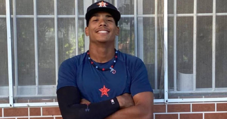 Pelotero cubano Jack Valbrune firmará con los Astros tras ser declarado agente libre