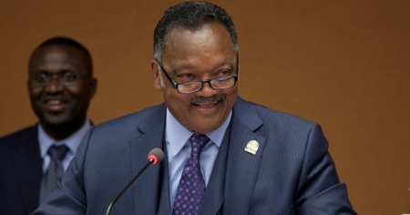 Muere el reverendo Jesse Jackson, figura clave en la lucha por la igualdad racial y los derechos civiles en EE.UU.